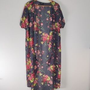 Torrid Gray Shirttail Kimono with Pink & Yellow Floral Pattern
